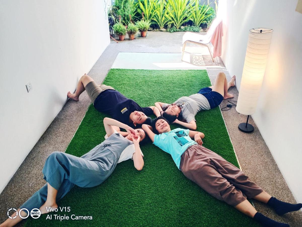 Beds In Garden Hostel Ίπο Εξωτερικό φωτογραφία